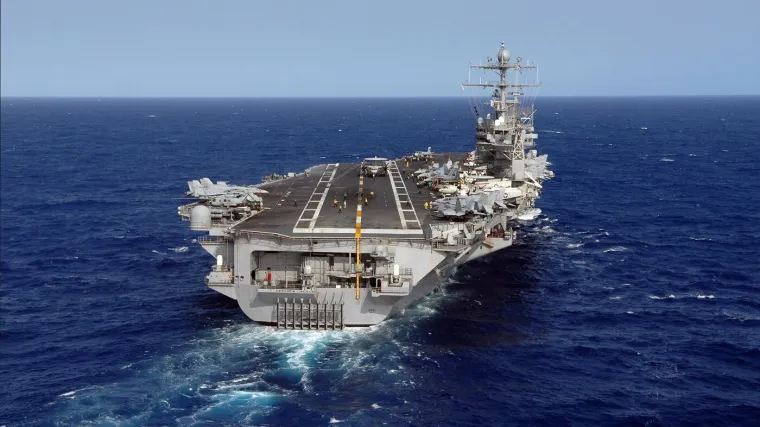 Moćni nosač aviona u&scaron;ao u 'ghost mode': Ovo je znak da se sprema napad?