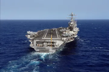 Moćni Trumpov nosač aviona u&scaron;ao u 'ghost mode': Ovo je znak da se sprema napad?