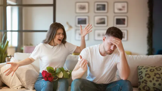 Ove stvari nipo&scaron;to nemojte poklanjati za Valentinovo: Navodno donose prekide i tugu u vezi