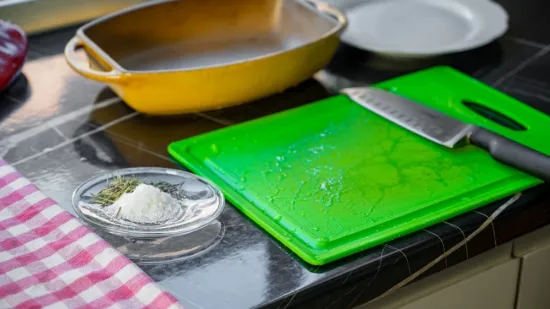 Kardiokirurg upozorio na plastične daske za rezanje: 'Mogu ozbiljno na&scaron;tetiti zdravlju'