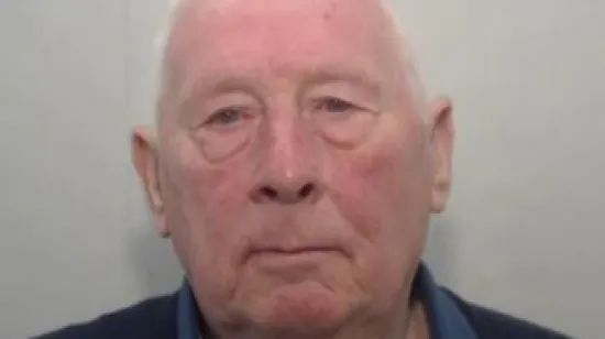 Deda (80) osvojio jackpot pa investirao u posao s drogom: 'Neka se Elon i Jeff paze'