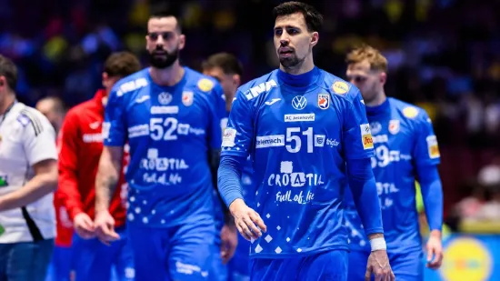 Rukometni stručnjak koji je razbjesnio Hrvate 'pokrio se u&scaron;ima', pogledajte &scaron;to je napravio