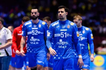 Rukometni stručnjak koji je razbjesnio Hrvate 'pokrio se u&scaron;ima', pogledajte &scaron;to je napravio