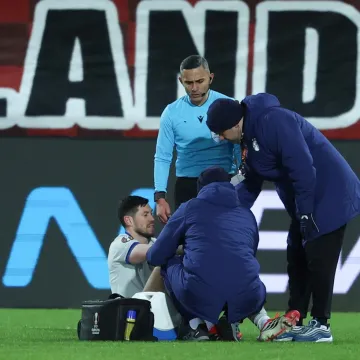 Dinamovo Hrabro srce u suzama napustilo igru, a tko je misteriozna navijačica plavih očiju?