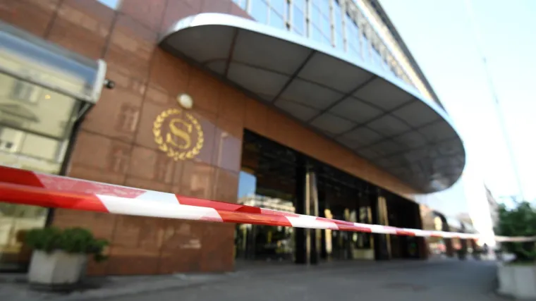 Zvjerski napad kod Sheratona: Beskućnik ženi slomio kosti lica, sve snimile kamere