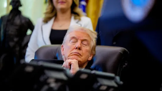 Trump (79) se nakon mjesec dana prisjetio svog 'drijemanja': 'Nisam spavao, bilo mi je dosadno'