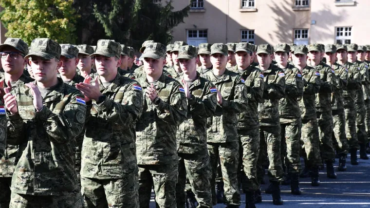 Hrvati u nevjerici nakon MORH-ovog 'vodiča za mame': 'Za&scaron;to radite to od djece?'