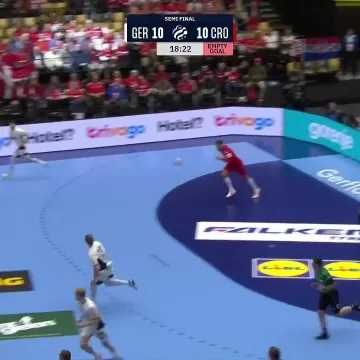 Leteći Kuzma! Kakva obrana s klupe na&scaron;eg vratara koja nam puno znači