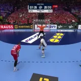 Mandić brani prvi sedmerac na utakmici