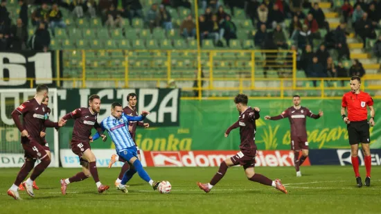 Demoni poslali poruku podr&scaron;ke pritvorenim Torcida&scaron;ima tijekom utakmice u Puli