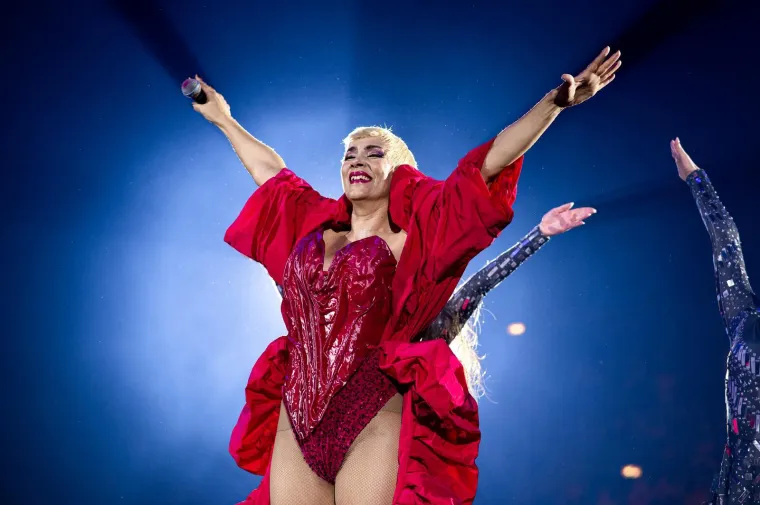 Potpuno drugačija Ivana Banfić! Drastično je promijenila imidž, a evo i tko stoji iza toga