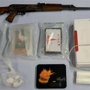 Sinjski diler pao s kokainom i snajperom