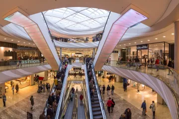 Odijevali Europu, a sad su pred kolapsom: Tisuće radnika dobilo otkaz putem SMS poruke