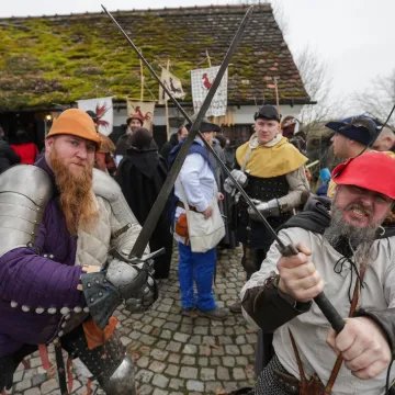 Gornja Stubica oživjela povijest: Ovi su kmetovi spremni za bitku! Seljačka buna ih čeka