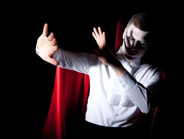 Za&scaron;to nas vampiri i dalje hipnotiziraju? Evo u čemu je tajna njihove mračne privlačnosti