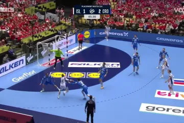 Takav golman nam treba za broncu! Velika obrana Mandića