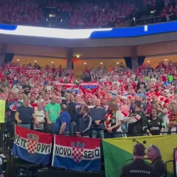 Pogledajte kako su na&scaron;i navijači pjevali 'Lijepu na&scaron;u'