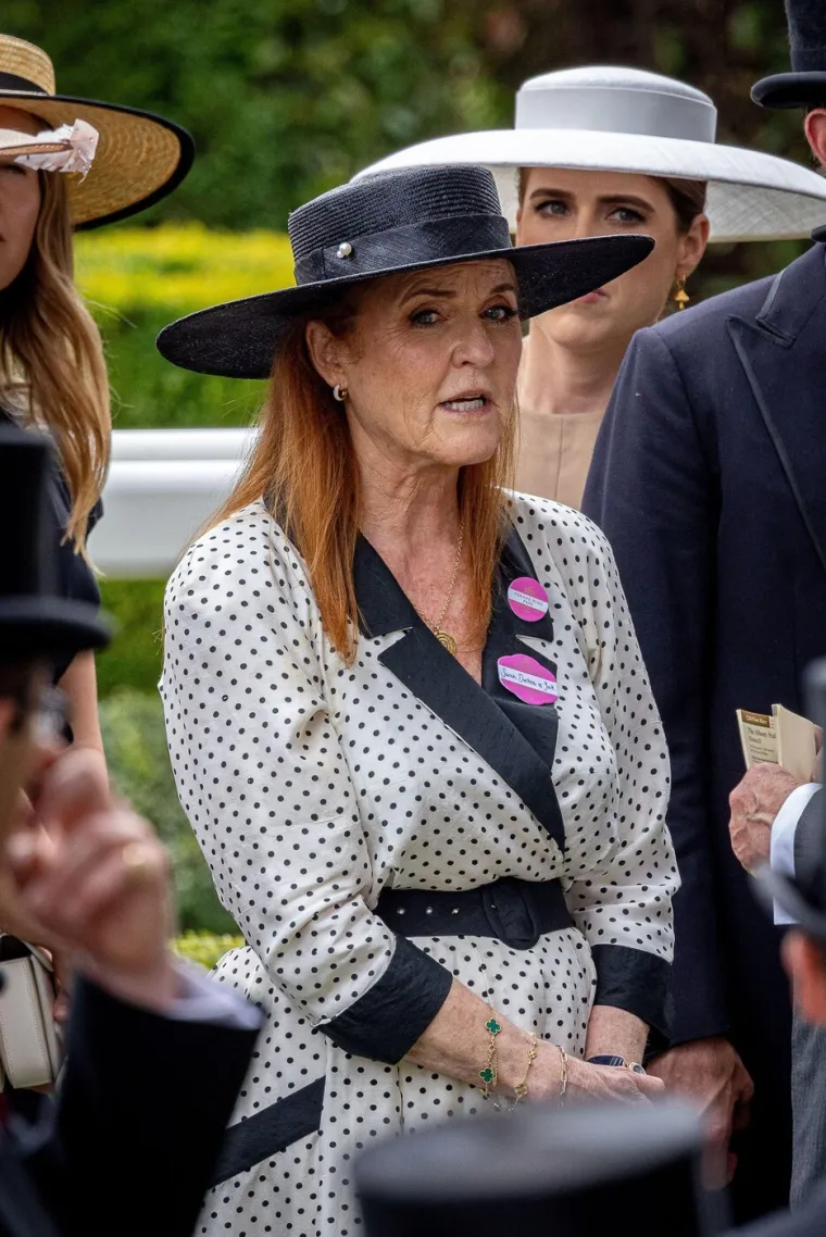 Nudila Epsteinu brak i VIP usluge, vodila kćeri k njemu: Novi detalji cure o Sarah Ferguson