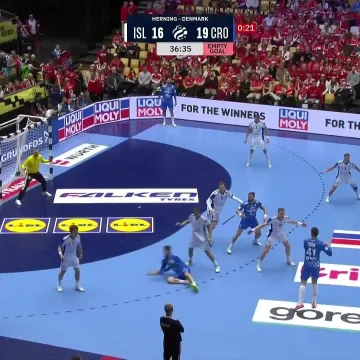 Uf, ovo boli! Na&scaron; kapetan nokautiran u velikoj borbi za broncu