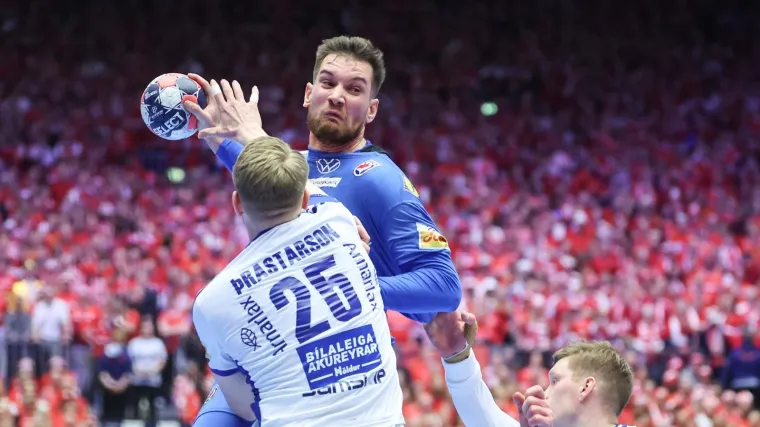 Nestvarna bomba Lučina, Veron ili Mandić: Odaberite najbolji potez utakmice