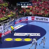 Svi smo protrnuli! Mandić je ostao ležati na parketu u velikim bolovima