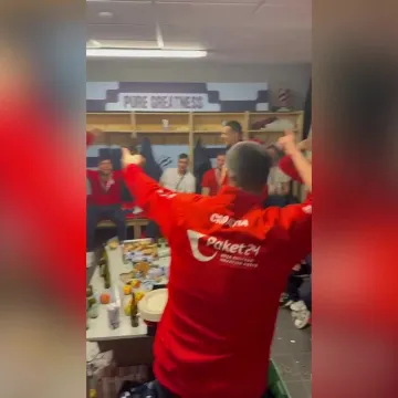 Pjesma tre&scaron;ti, emocije ključaju: Ovako su rukometa&scaron;i slavili broncu iza zatvorenih vrata