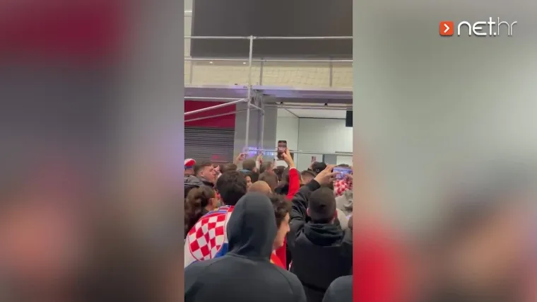 Moj Ivane, pobrati me mijo, jesil' skoro na Kupresu bio