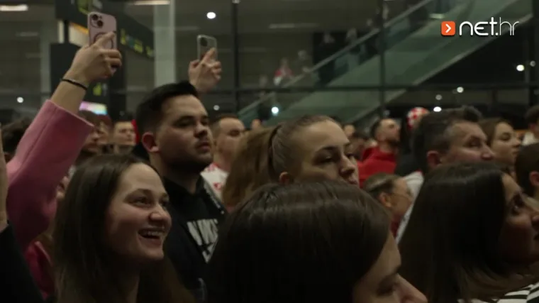 Moja Domovina na ponos Hrvatske: Uoči povratka brončanih rukometa&scaron;a, grmila je pjesma generacija