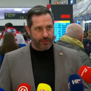 Glavina zapalio atmosferu na aerodromu: 'Zabraniti slavlje rukometa&scaron;a? Neprihvatljivo!'