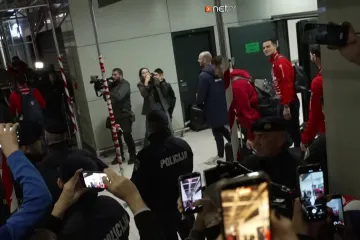 Rukometa&scaron;i Thompsonovom 'Ravnotežom' bacili naciju u trans, popila se i koja piva