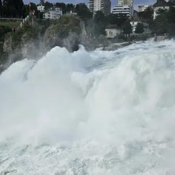 Spektakularni prizori i snaga koja oduzima dah: Samo jedno biće može prkositi sili ove vode
