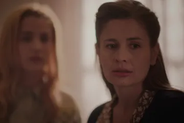 Katarina kakvu jo&scaron; nismo vidjeli! Ana Marija Veselčić iz 'Divljih pčela' u srebrnom izdanju koje je ostavilo bez daha