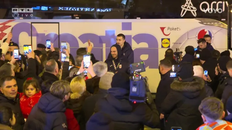 Evo ih: Heroji izlaze iz busa