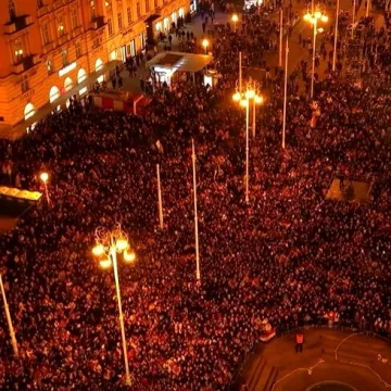Pogledajte masu ljudi koja je dočekala na&scaron;e rukometa&scaron;e