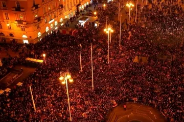 Pogledajte masu ljudi koja je dočekala na&scaron;e rukometa&scaron;e