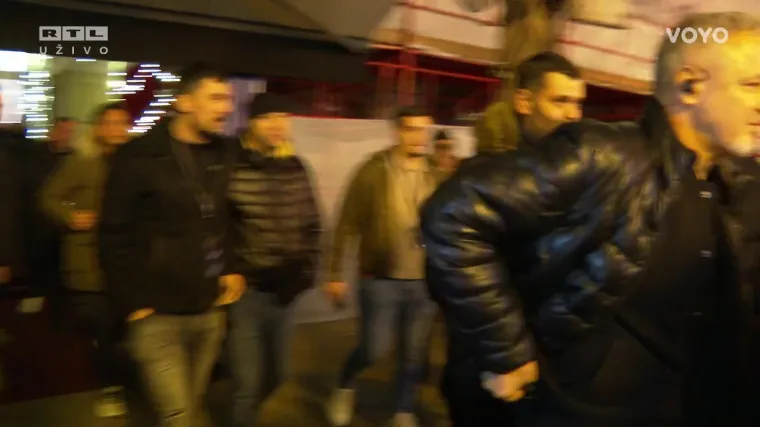 Thompson izlazi na binu: Euforija na Trgu bana Jelačića