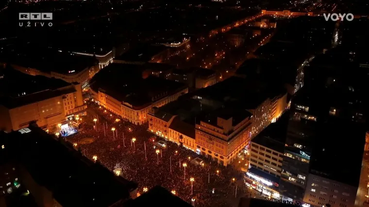 Nevjerojatna atmosfera na Thompsonovom koncertu