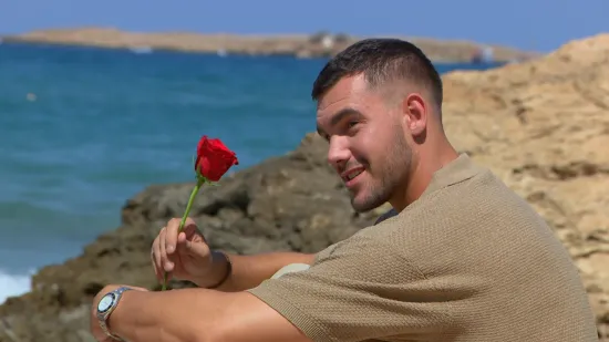 Gospoda Savr&scaron;eni podijelili prve ruže, a četiri djevojke ne ulaze u vilu: 'Gotovo je, zaljubila sam se!'