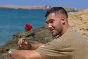 Gospoda Savr&scaron;eni podijelili prve ruže, a četiri djevojke ne ulaze u vilu: 'Gotovo je, zaljubila sam se!'