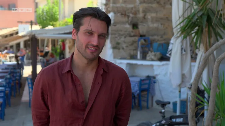 Gospoda Savr&scaron;eni podijelili prve ruže, a četiri djevojke ne ulaze u vilu: 'Gotovo je, zaljubila sam se!'