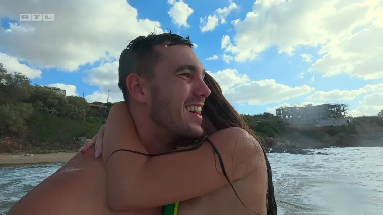 Vrući spoj u 'Gospodinu Savr&scaron;enom': 'Neka padne prvi poljubac ove sezone'