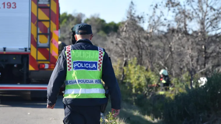 Prometna nesreća na Jadranskoj magistrali, HAK upozorava: 'Moguća je poledica'