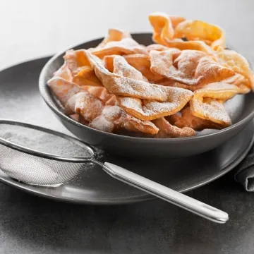 Napravite savr&scaron;ene dalmatinske kro&scaron;tule: Od starinskog recepta do tajni starih majstorica