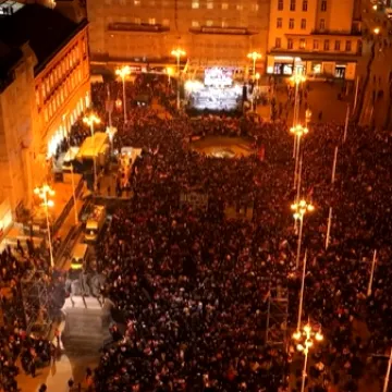 Neviđeni kadrovi s dočeka rukometa&scaron;a: O ovim prizorima će se danima pričati...