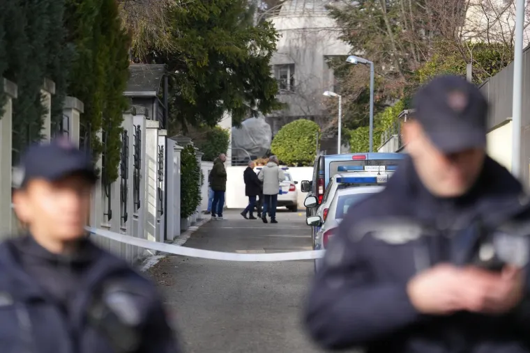 Na kuću Zdravka Čolića na Dedinju bačena bomba: Objavljene prve fotografije