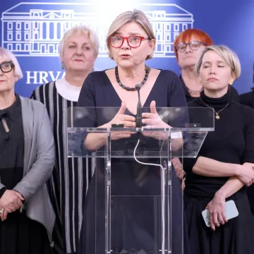 Benčić optužuje HDZ: 'Thompson je Plenkovićev režimski pjevač! Pjeva &scaron;to mu se kaže i gdje mu se kaže'