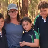 Izgubili se na otvorenom moru: Dječak (13) isplivao 4 kilometra do obale kako bi spasio svoju obitelj