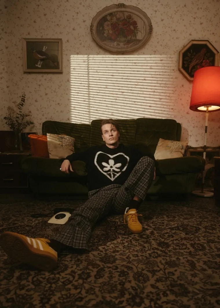 Jakov Jozinović uoči regionalne turneje &bdquo;Ja za čuda letim&ldquo; predstavlja novi singl &bdquo;Ja volim&ldquo;