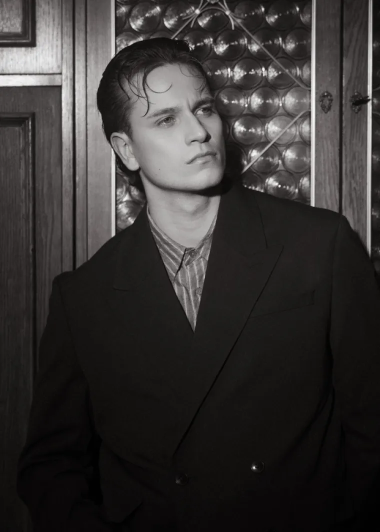 Jakov Jozinović uoči regionalne turneje &bdquo;Ja za čuda letim&ldquo; predstavlja novi singl &bdquo;Ja volim&ldquo;