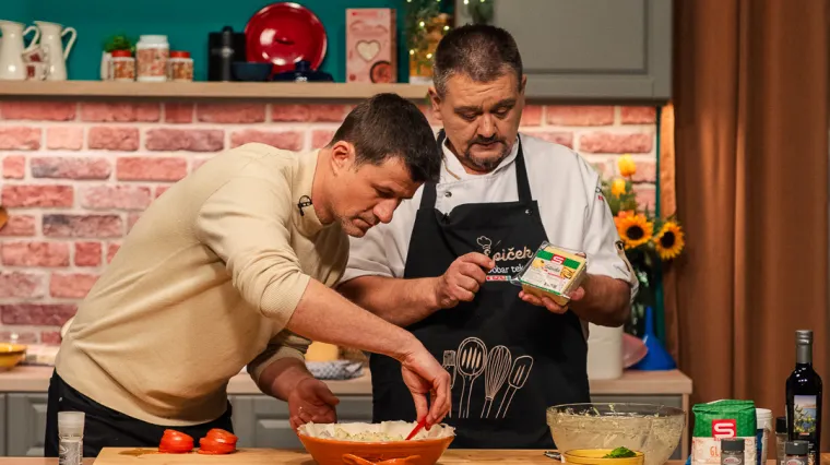Chef &Scaron;piček pokazao je Marku Vargeku kako pripremiti slasnu gibanicu s puretinom, sirom i tikvicama